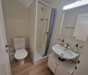 QUIET AND CENTRAL - Photo 2