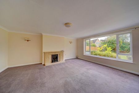 2 bedroom semi-detached bungalow to rent - Photo 5