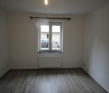 Een appartement op de benedenverdieping met 2 slaapkamers, ruim ter... - Photo 6