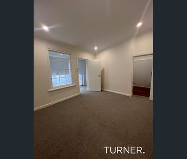 Fully Renovated 1 Bedroom Home - Photo 4