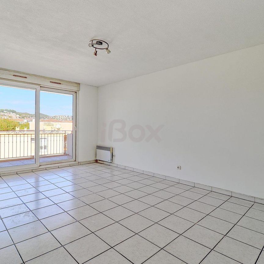 Appartement 1 pièce(s) 31.9 m² - Photo 1