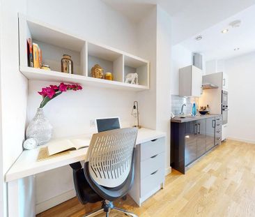 Studio to rent - Photo 1