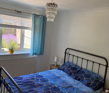 2 Bed Bungalow, Warren Close, BN2 - Photo 5