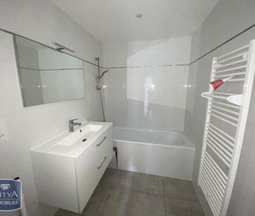 Location Appartement 2 pièces 52m² BELLEVILLE 69220 - Photo 2