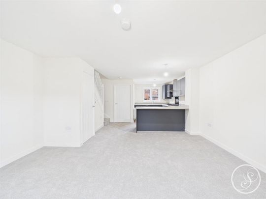 2 bedroom semi-detached house to rent - Photo 1