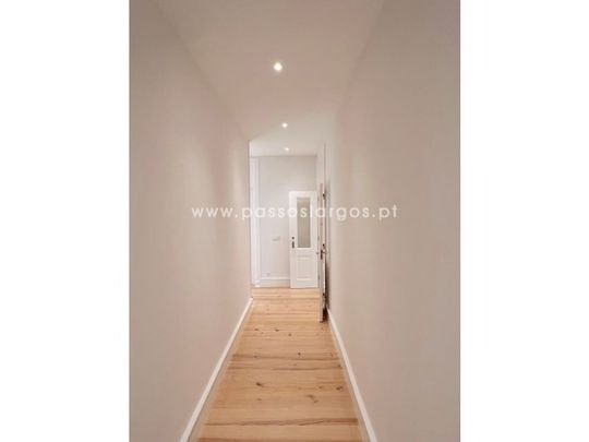 4 room luxury Flat for rent in Lisbon - Photo 1