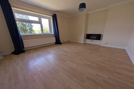 Holmsley Close, Harefield, SO18 - Photo 2