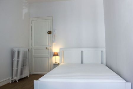 "LA CHAMBRE D'HUGO" - Location Appartement tours : 20.555 m2 - Photo 5