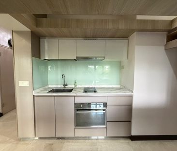 Euhabitat Loft Unit for Rent - Photo 5