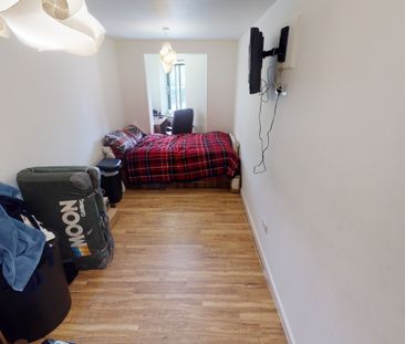 Student Properties to Let - Photo 1