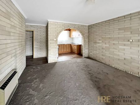 AFFORDABLE & CENTRAL UNIT - Photo 2