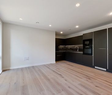 Middle Road, London - Photo 6