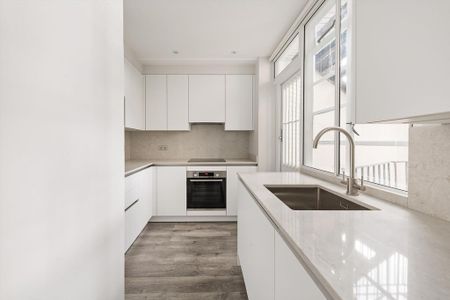 3 bedroom flat to rent - Photo 4