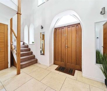 Richmond Road, Staines-upon-thames, Surrey, TW18 - Photo 1