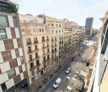Carrer del Rosselló, Barcelona, Catalonia 08008 - Photo 2