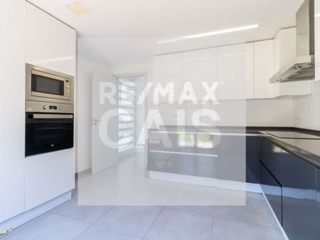 Luxury House for rent in Cascais, Portugal - Photo 2