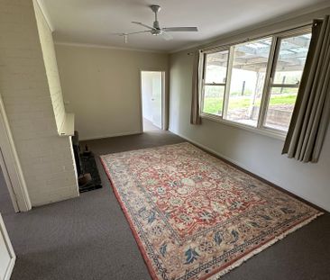 Charming 3-Bedroom Home on a Working Property - Photo 1