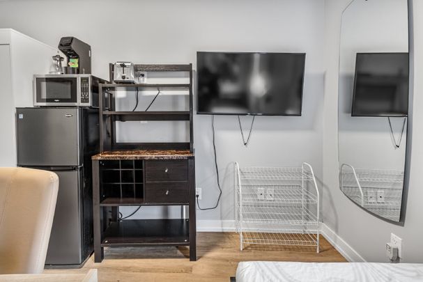 146 Osgoode Street - 8 - Photo 1