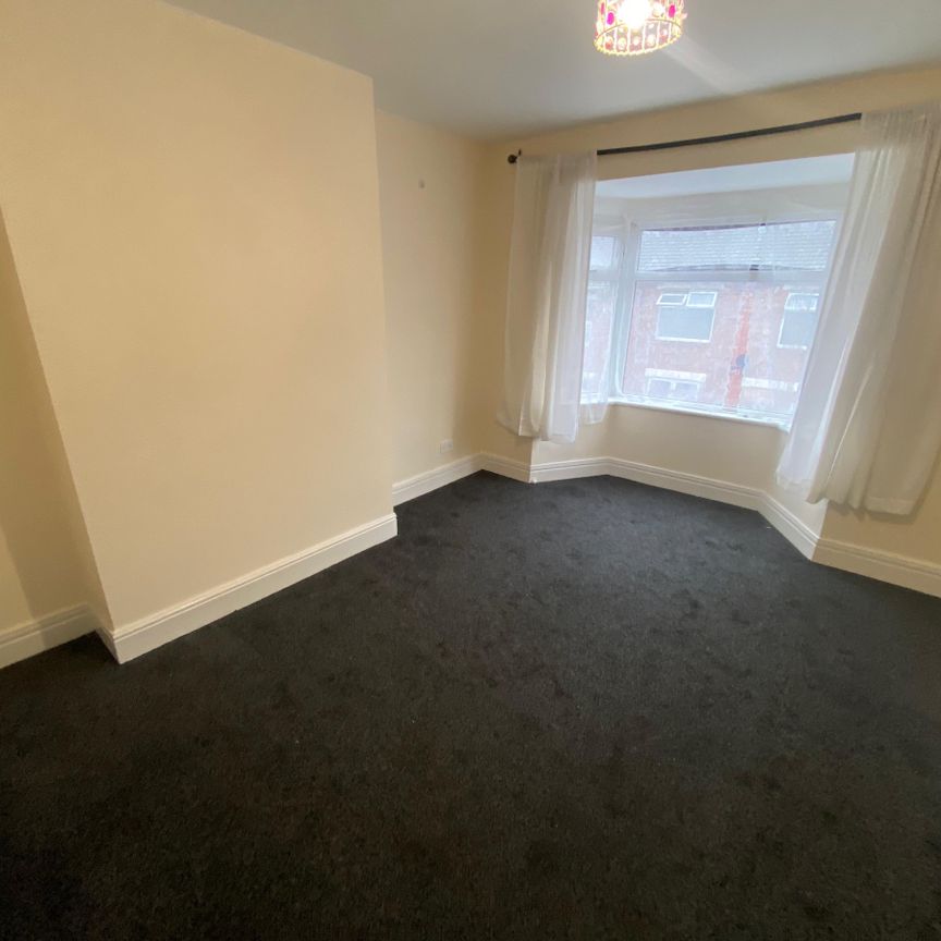 2 bed flat to rent in Canning Street, Benwell, Newcastle upon Tyne, NE4 - Photo 1