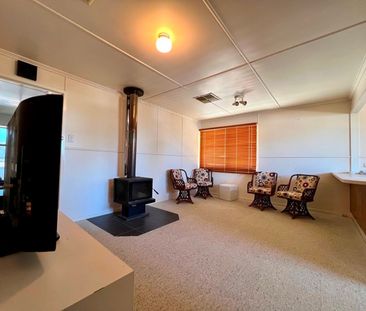 3-BEDROOM RENTAL IN A CONVENIENT LOCATION - Photo 1
