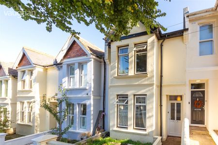 4 bedroom terraced house to rent - Photo 4