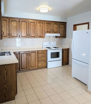 For Lease - 71 Sorlyn Avenue Unit# Main Floor, Toronto, Ontario - Photo 1