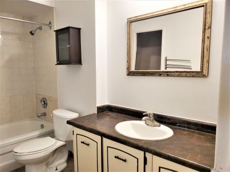 For Lease - 4005 Don Mills Road Unit# 226, Toronto, Ontario - Photo 3