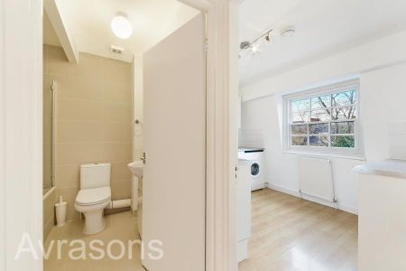 Studio to rent - Photo 2