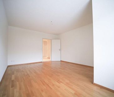 Ruhige Wohnung im Zentrum von Witikon - Photo 1