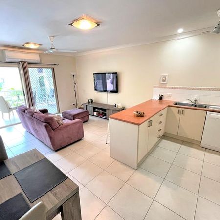 TWO BEDROOM APARTMENT IN TRINITY (FULLY FURNISHED) - Photo 5