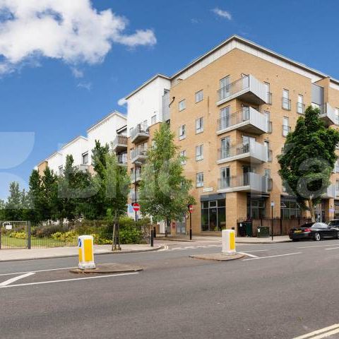 2 bed 2 bath within a modern new build minutes to a piccadilly tube line - Photo 1