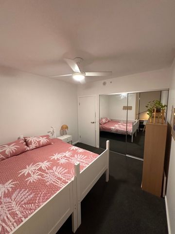 Varsity Lakes - Photo 4