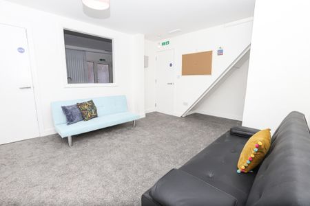 To Let: Palm Street, Middlesbrough, TS1 3EE - Photo 2