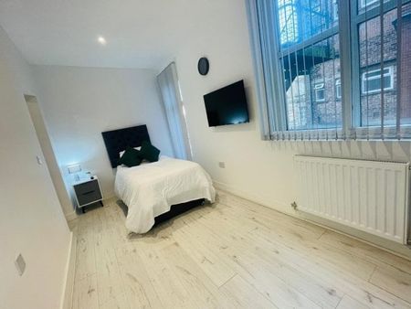 Flat 23, 21 Silver Street - Photo 3