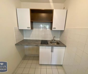 Location Appartement 1 pièce 30m² TOULON 83000 - Photo 4