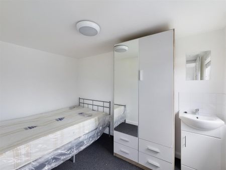 Inverness Road, Brighton - Photo 3