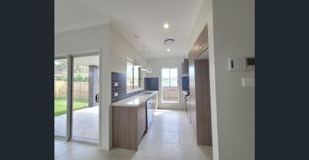 near new 4-bedroom house for rent - Photo 4