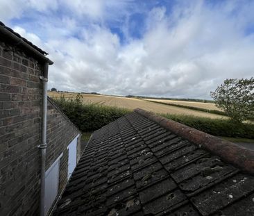 2 bedroom cottage to rent - Photo 1