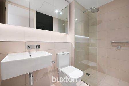 Stunning One Bedroom In The Heart of South Melbourne - Photo 2