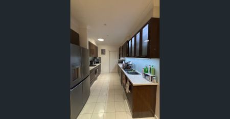 Impressive 3-bedroom property - Photo 5