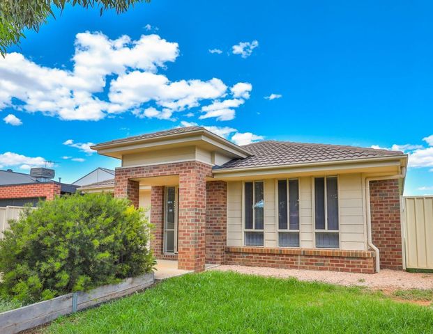 Three Bedroom Home - Photo 1