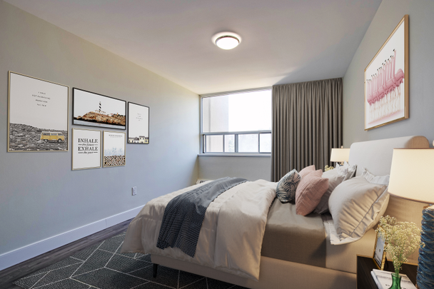 4500 Jane Street - Photo 1