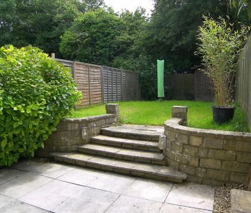 2 bedroom end of terrace house to rent - Photo 1