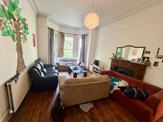 8 bedroom house to rent - Photo 1