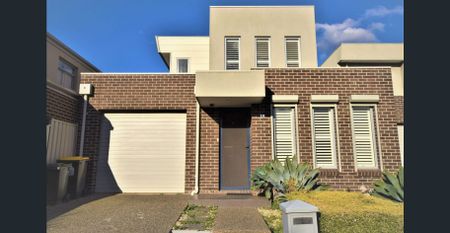 Stylish Family Home in a Prime Sunshine West Location! - Photo 5