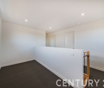 Modern Townhouse in Ideal Location - Photo 4