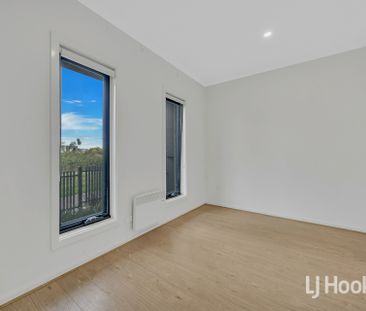 Beautiful 4-bedroom house for rent in Mickleham! - Photo 1