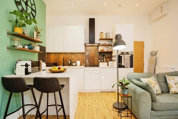 1 bedroom flat to rent - Photo 1