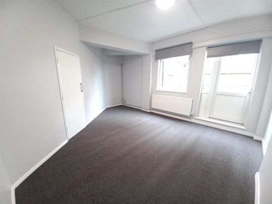 12 bedroom house share to rent - Photo 1