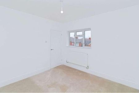 St. Pauls Avenue, Barry, CF62 - Photo 4